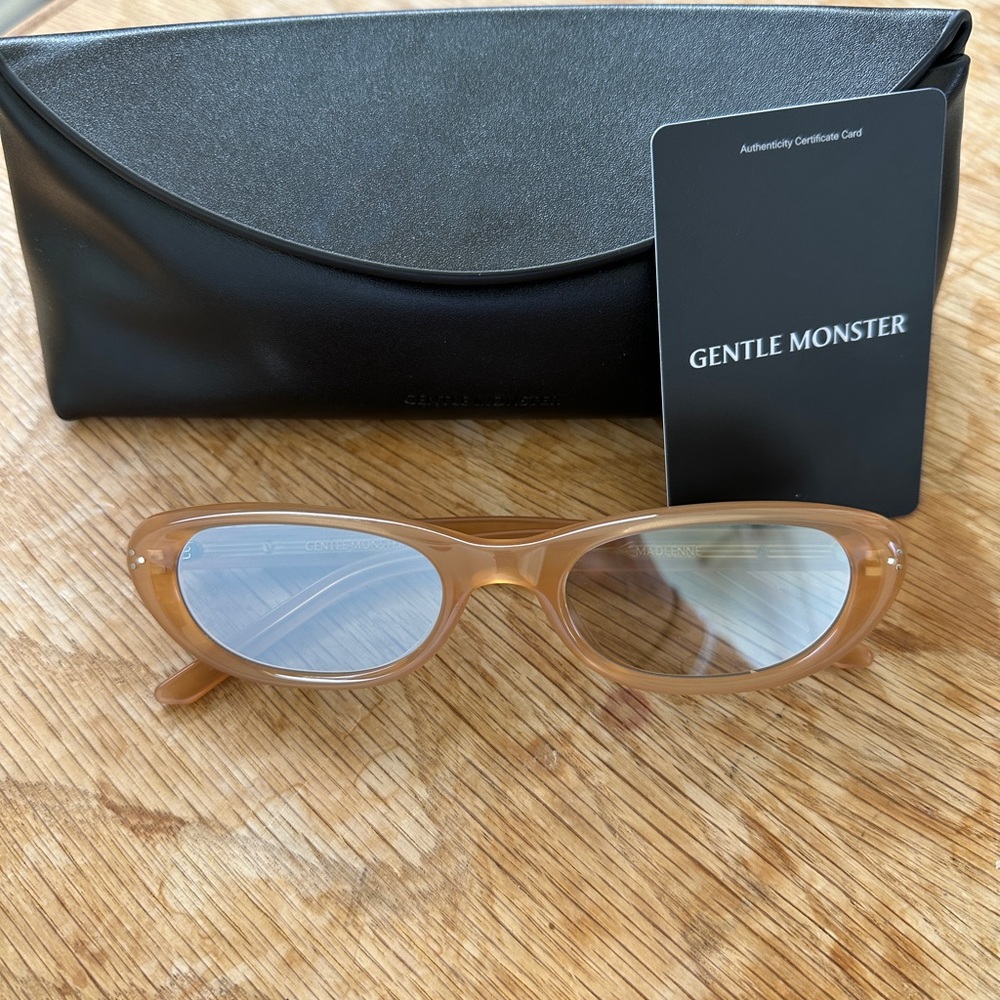 GENTLE MONSTER Warm Translucent Tan Cat-Eye Sunglasses